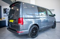 USED 2021 71 VOLKSWAGEN TRANSPORTER 2.0 TDI T32 Highline Kombi Double Cab 5dr Diesel DSG FWD SWB Euro 6 (s/s) (150 ps) Twin Sliding Doors, 2+1 Seats