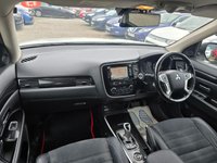USED 2017 17 MITSUBISHI OUTLANDER 2.0h 12kWh Kotu SUV 5dr Petrol Plug-in Hybrid CVT 4WD Euro 6 (s/s) (200 ps) Auto_&pound;20 Tax_Electric/Petrol_Ulez