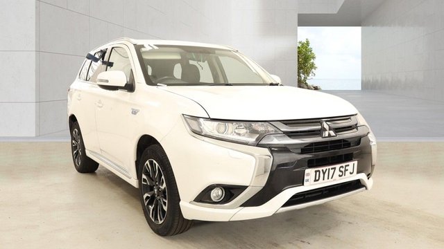 2017 MITSUBISHI OUTLANDER 2.0H 12KWH KOTU SUV 5DR PETROL PLUG IN HYBRID CVT 4WD EURO... photo