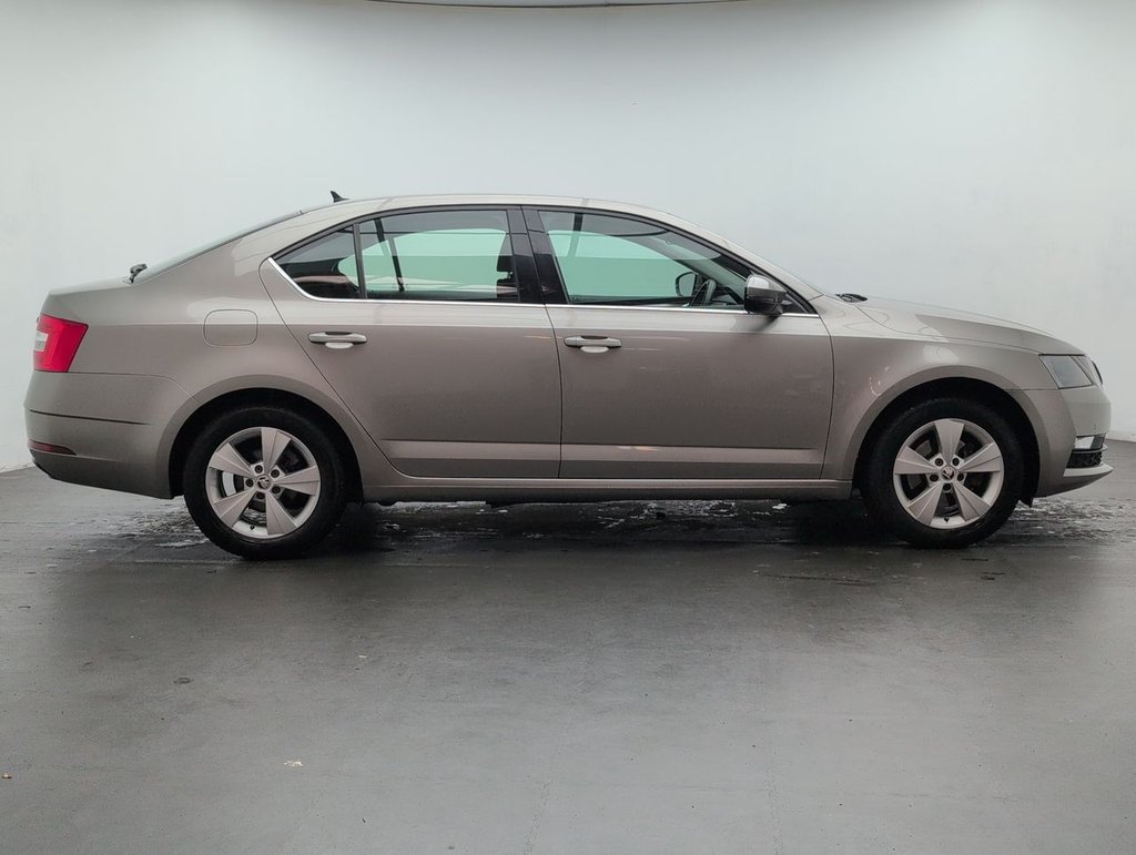 Used 2019 19 SKODA OCTAVIA 1.0 Octavia SE Technology TSi Semi-Auto 5dr CLICK+COLLECT / HOME DELIVERY
