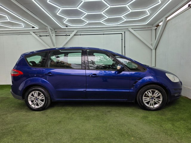 View our FORD S-MAX