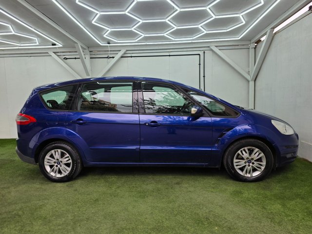 View our FORD S-MAX