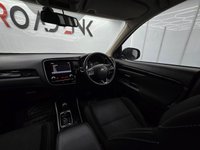 USED 2019 69 MITSUBISHI OUTLANDER 2.0 MIVEC Design SUV 5dr Petrol CVT 4WD Euro 6 (s/s) (150 ps) 7 Seats + Apple CarPlay + Rear Camera + Heated Seats + 4WD
