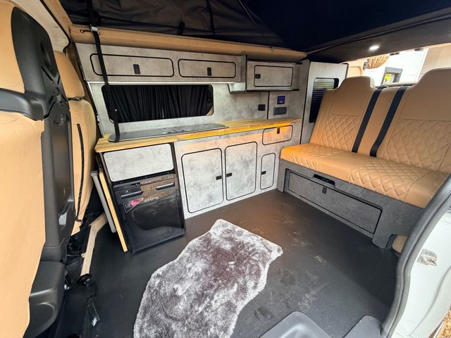 View our VAUXHALL VIVARO