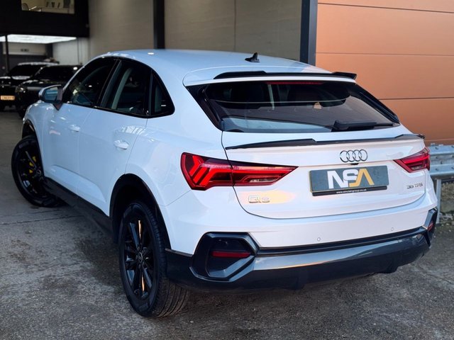 View our AUDI Q3