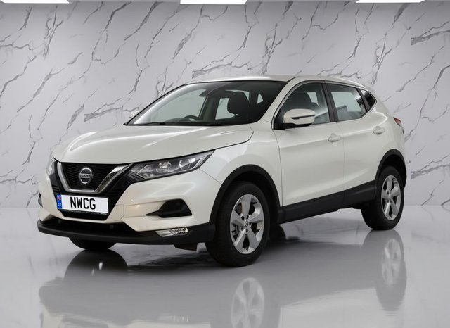 View our NISSAN QASHQAI