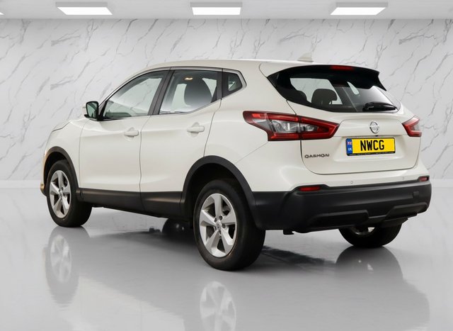 View our NISSAN QASHQAI