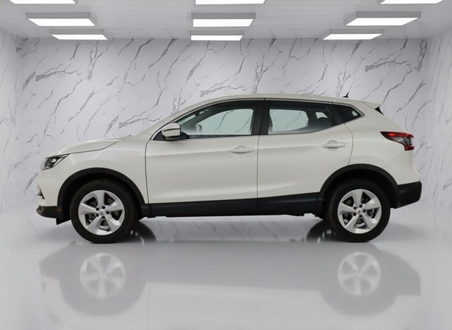 View our NISSAN QASHQAI