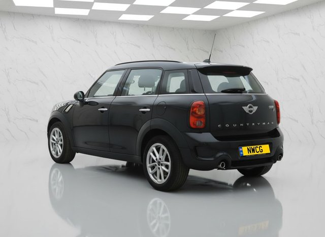 View our MINI COUNTRYMAN