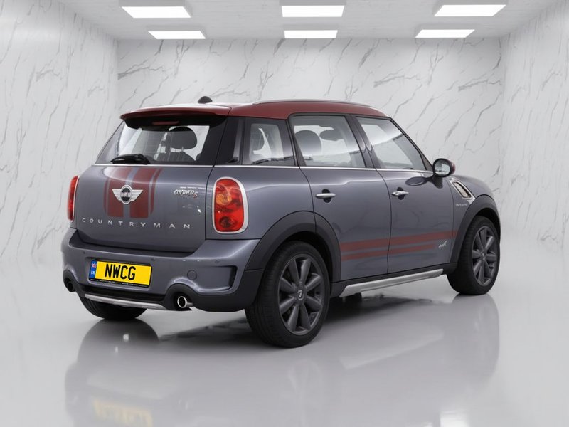2015 MINI Countryman in grey — photo 4 of 11