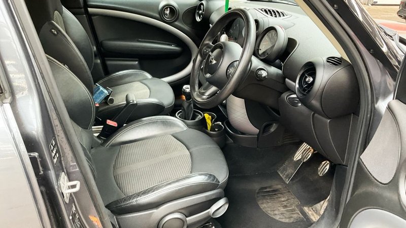 2015 MINI Countryman in grey — photo 9 of 11