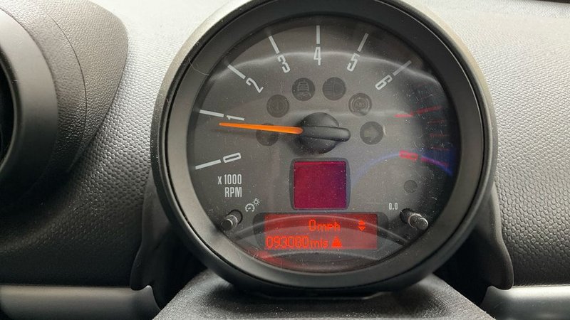 2015 MINI Countryman in grey — photo 8 of 11
