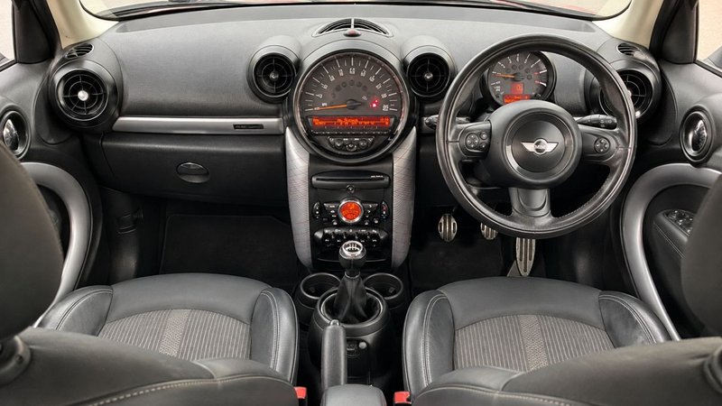 2015 MINI Countryman in grey — photo 10 of 16