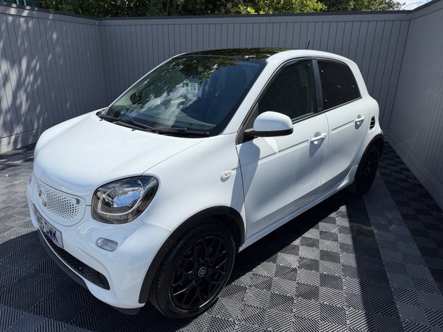 View our SMART FORFOUR