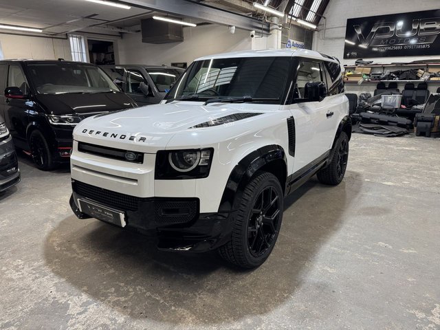 View our LAND ROVER DEFENDER