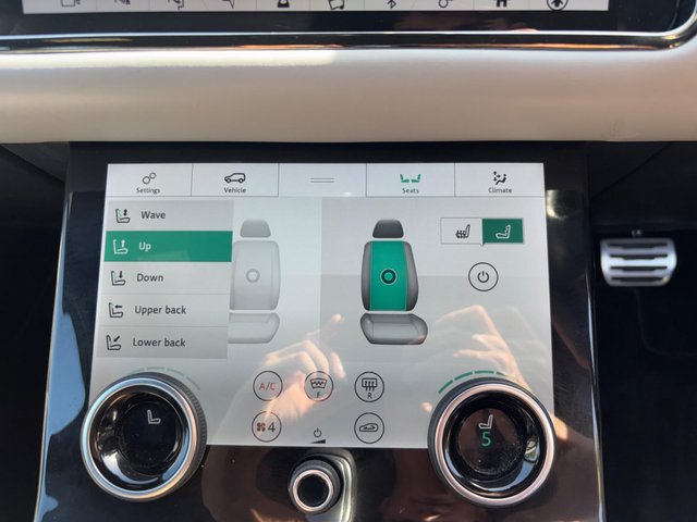View our LAND ROVER RANGE ROVER EVOQUE