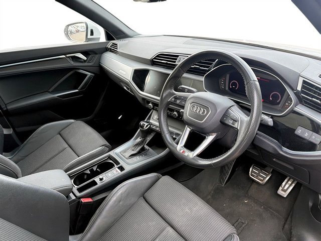 View our AUDI Q3