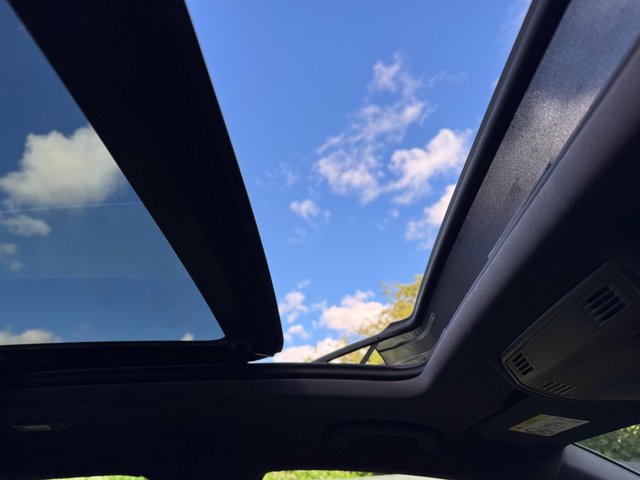 View our SKODA KAROQ