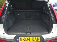 USED 2018 04 VOLVO XC40 2.0 D4 First Edition SUV 5dr Diesel Auto AWD Euro 6 (s/s) (190 ps) 