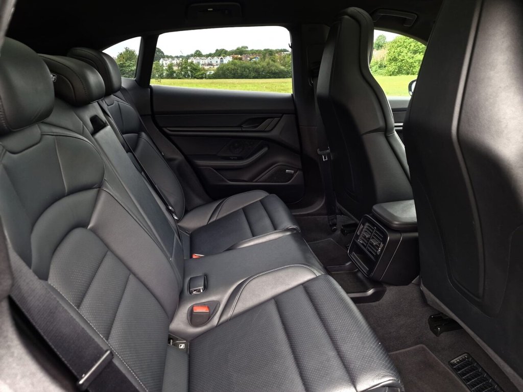 USED 2022 72 PORSCHE TAYCAN Performance Plus 93.4kWh Sport Turismo 5dr Electric Auto RWD (11kW Charger) (476 ps) 