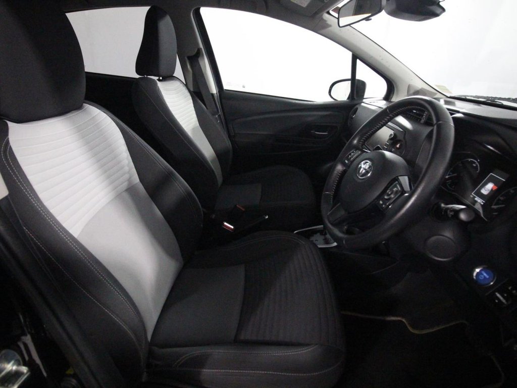 USED 2017 67 TOYOTA YARIS 1.5 VVT-h Design Hatchback 5dr Petrol Hybrid E-CVT Euro 6 (s/s) (100 ps) 