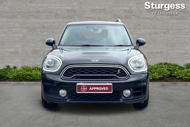View our MINI COUNTRYMAN