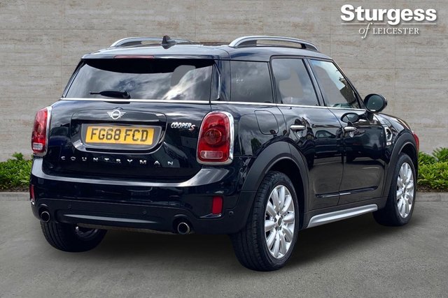 View our MINI COUNTRYMAN