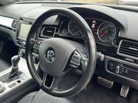 USED 2014 64 VOLKSWAGEN TOUAREG 3.0 TDI V6 BlueMotion Tech R-Line SUV 5dr Diesel Tiptronic 4WD Euro 5 (s/s) (245 ps) FULL VW SERVICE HISTORY, 2 KEYS, BOOK PACK + 12 MONTHS MOT WITHIN THE SALE