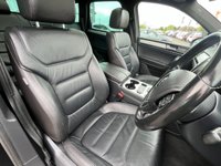 USED 2014 64 VOLKSWAGEN TOUAREG 3.0 TDI V6 BlueMotion Tech R-Line SUV 5dr Diesel Tiptronic 4WD Euro 5 (s/s) (245 ps) FULL VW SERVICE HISTORY, 2 KEYS, BOOK PACK + 12 MONTHS MOT WITHIN THE SALE