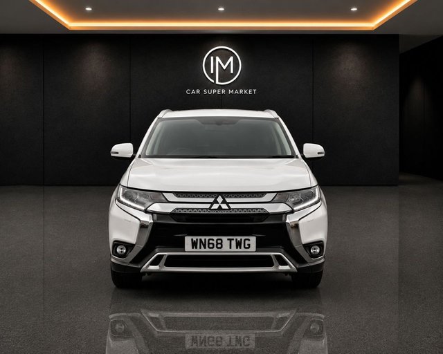 View our Mitsubishi Outlander 2.0 MIVEC 4 SUV 5dr Petrol CVT 4WD Euro 6 (s/s) (150 ps)