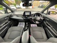 USED 2018 68 TOYOTA C-HR 1.2 VVT-i Dynamic SUV 5dr Petrol Manual Euro 6 (s/s) (116 ps) 