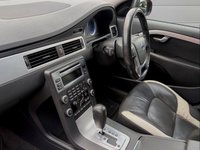 USED 2010 10 VOLVO V70 2.4D R-Design SE Estate 5dr Diesel Geartronic Euro 4 (175 ps) ** ONE PRIVATE OWNER FROM NEW *