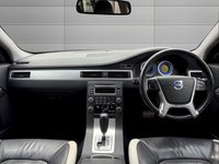 USED 2010 10 VOLVO V70 2.4D R-Design SE Estate 5dr Diesel Geartronic Euro 4 (175 ps) ** ONE PRIVATE OWNER FROM NEW *