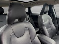 USED 2015 65 VOLVO V40 2.0 D2 SE Lux Nav Hatchback 5dr Diesel Manual Euro 6 (s/s) (120 ps) ** ONE OWNER SUNROOF &pound;4000 OPTIONS