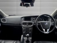 USED 2015 65 VOLVO V40 2.0 D2 SE Lux Nav Hatchback 5dr Diesel Manual Euro 6 (s/s) (120 ps) ** ONE OWNER SUNROOF &pound;4000 OPTIONS
