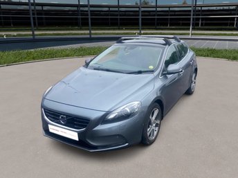 2015 VOLVO V40 2.0 D2 SE Lux Nav Hatchback 5dr Diesel Manual Euro 6 (s/s) (120 ps) &pound;6445.00