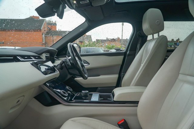 View our LAND ROVER RANGE ROVER VELAR