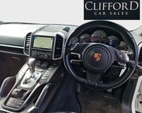USED 2012 12 PORSCHE CAYENNE 3.0 TD V6 SUV 5dr Diesel Tiptronic 4WD Euro 5 (s/s) (240 ps) 