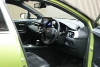 USED 2019 19 TOYOTA C-HR 1.8 VVT-h Lime Edition SUV 5dr Petrol Hybrid CVT Euro 6 (s/s) (122 ps) HEATED SEATS TECH PACK FULL HISTORY