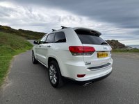 USED 2017 67 JEEP GRAND CHEROKEE 3.0 V6 CRD Summit SUV 5dr Diesel Auto 4WD Euro 6 (247 bhp) 