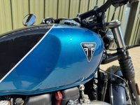 USED 2026 26 TRIUMPH BONNEVILLE BOBBER 1200 Custom Cruiser Petrol Manual X-Ring Euro 5 (78 ps) 
