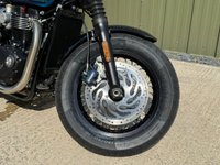 USED 2026 26 TRIUMPH BONNEVILLE BOBBER 1200 Custom Cruiser Petrol Manual X-Ring Euro 5 (78 ps) 