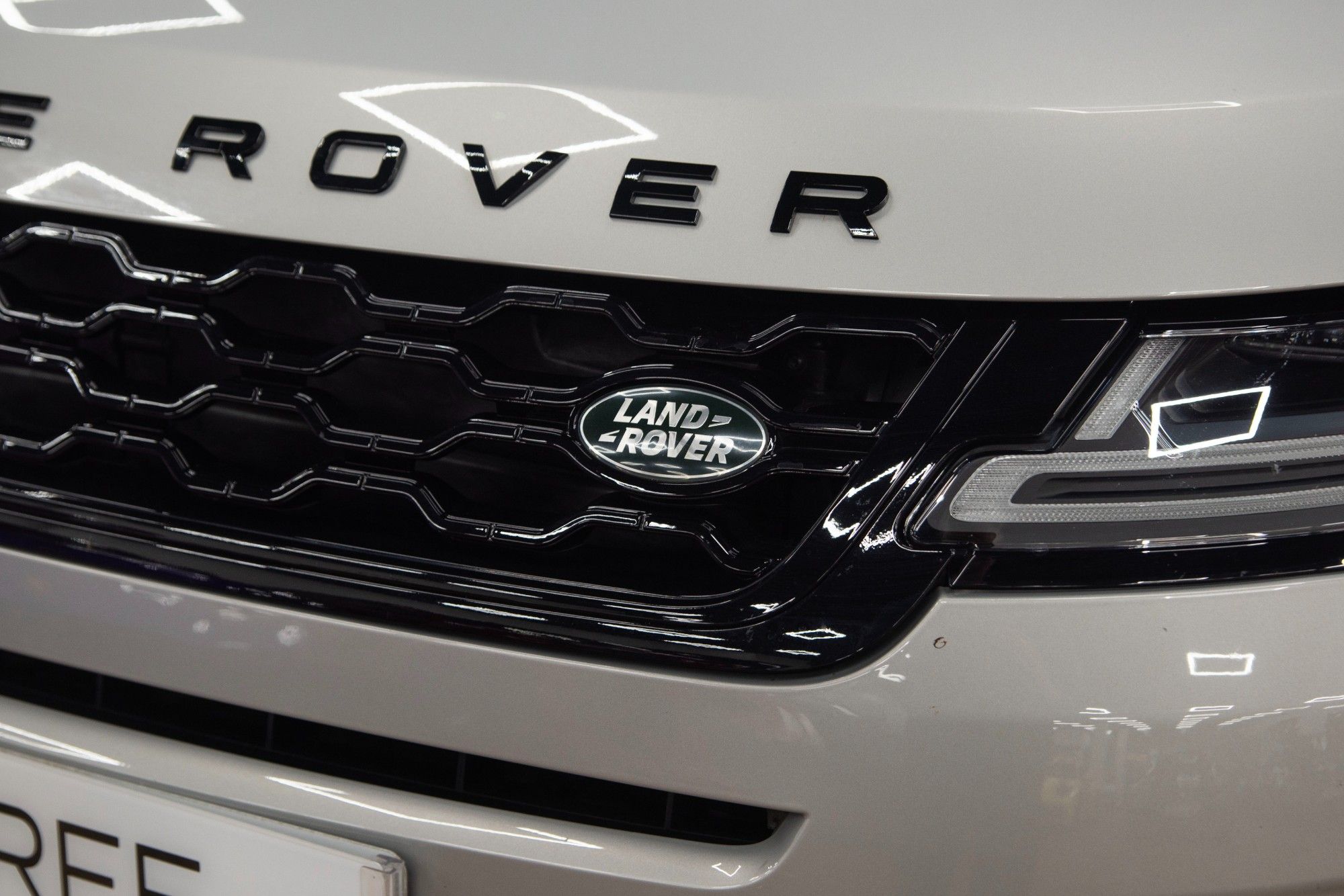 USED 2023 23 LAND ROVER RANGE ROVER EVOQUE 1.5 P300e Autobiography 