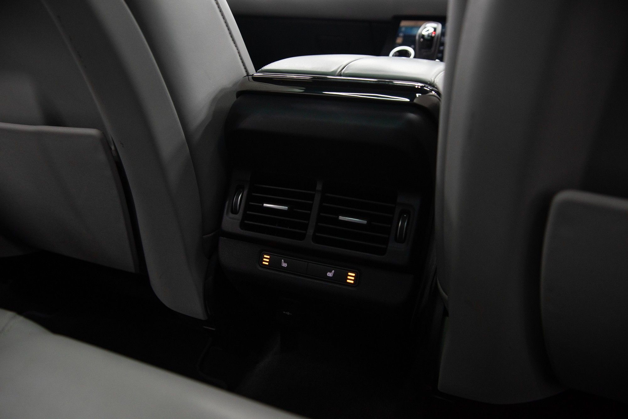 USED 2023 23 LAND ROVER RANGE ROVER EVOQUE 1.5 P300e Autobiography 