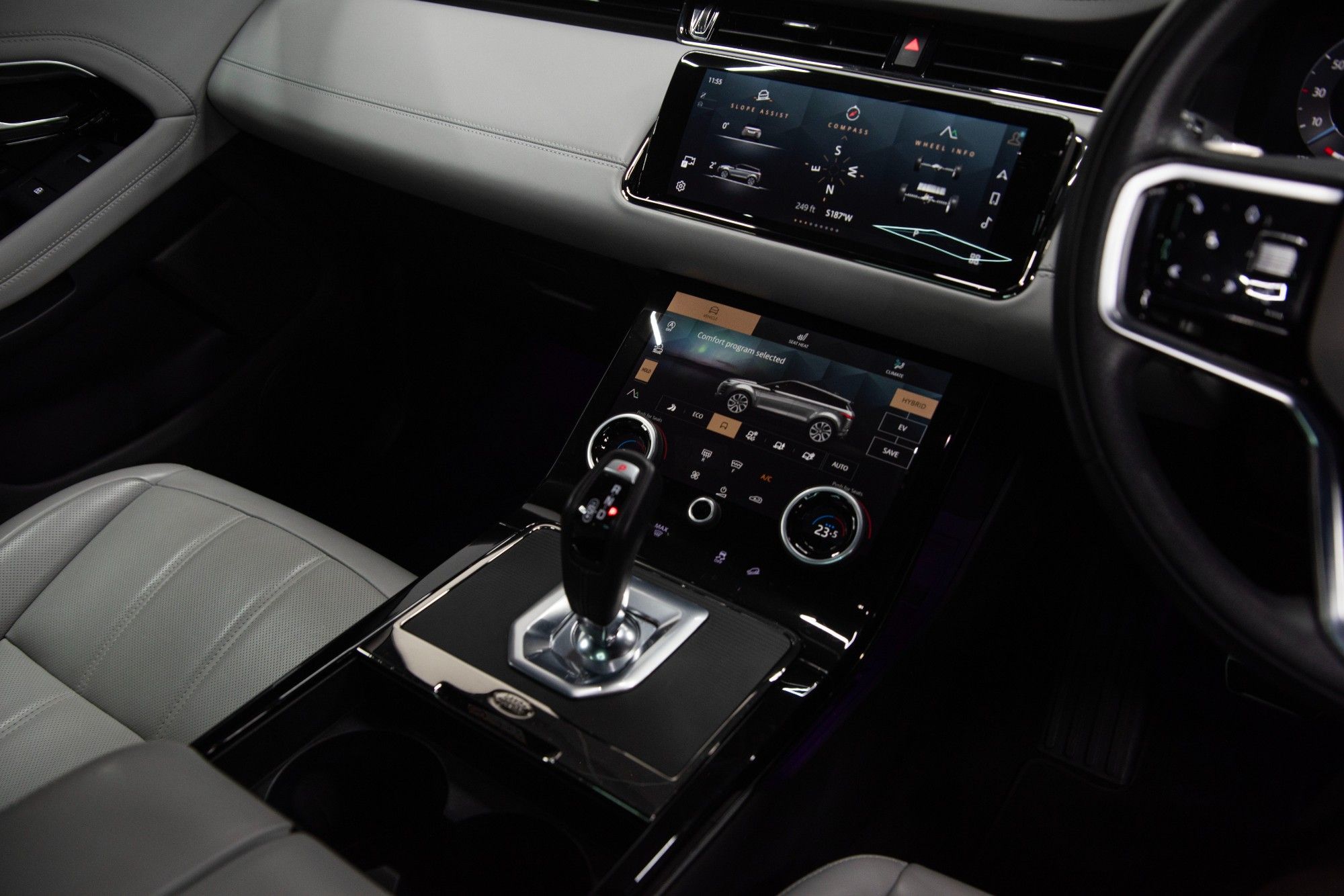 USED 2023 23 LAND ROVER RANGE ROVER EVOQUE 1.5 P300e Autobiography 