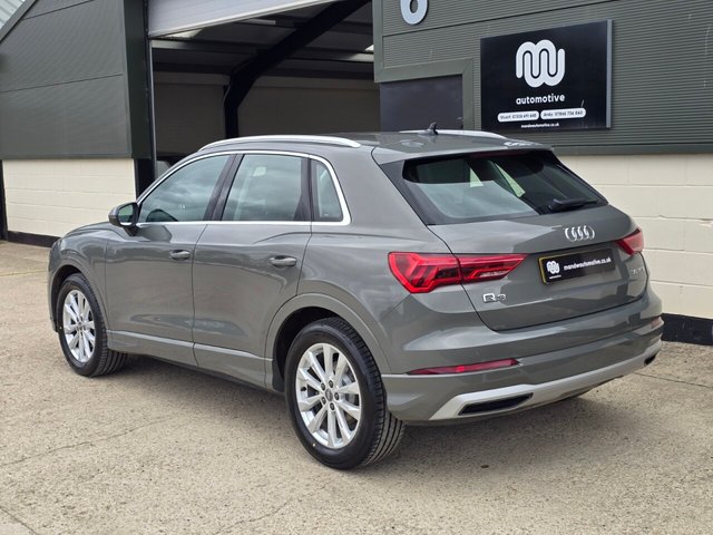 View our AUDI Q3