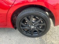 USED 2017 17 TOYOTA YARIS 1.33 Dual VVT-i Design Hatchback 5dr Petrol Manual Euro 6 (99 ps) 