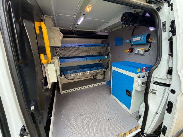 View our FORD TRANSIT CUSTOM