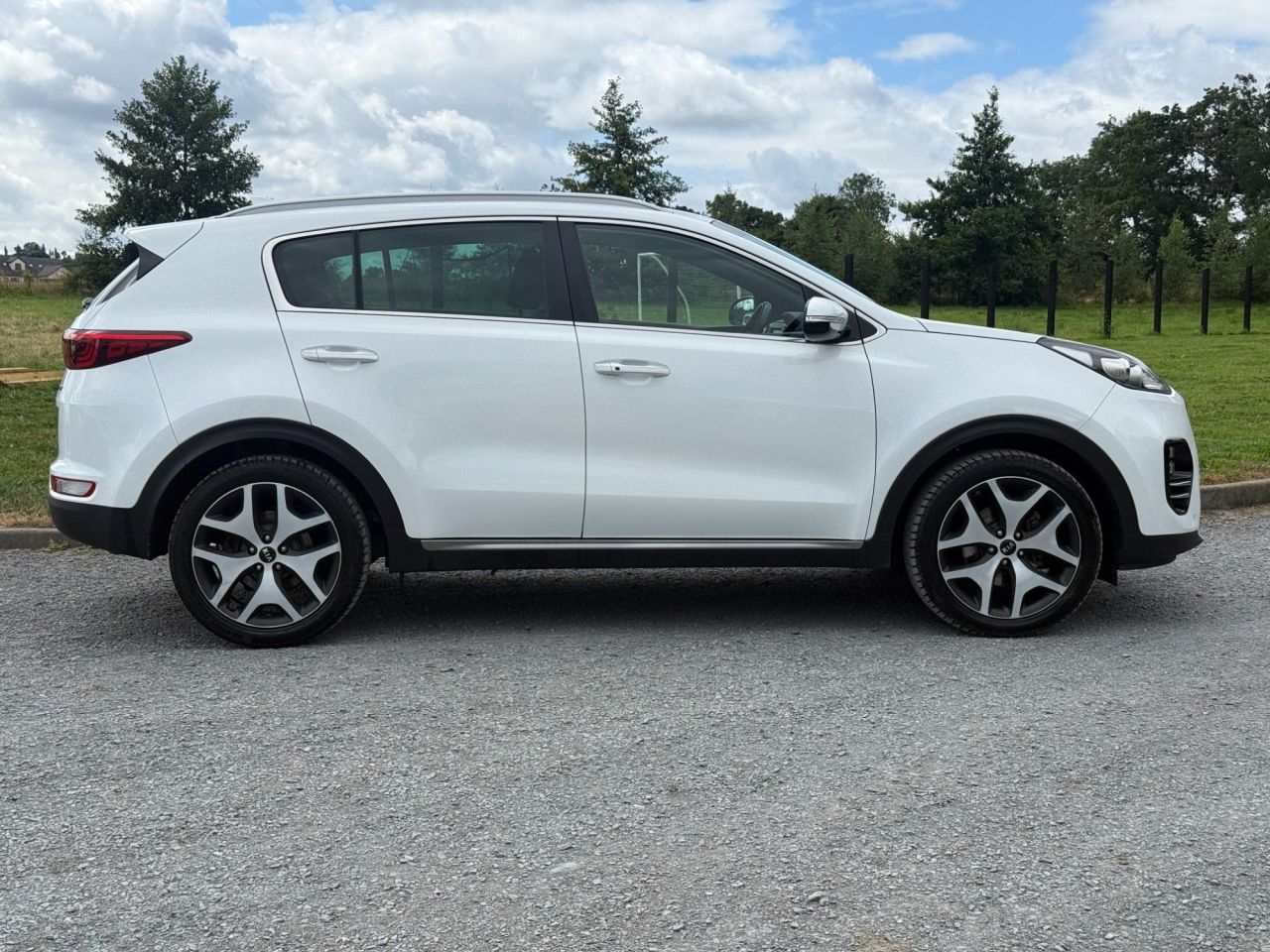2018 KIA SPORTAGE 1.7 CRDi GT-Line SUV 5dr Diesel Manual Euro 6 (s/s) (114 bhp) - vehicle photo 9 for sale on PureCar