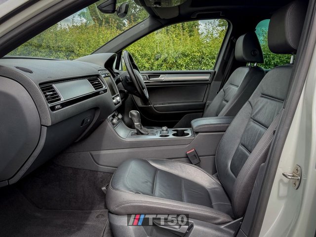 View our VOLKSWAGEN TOUAREG